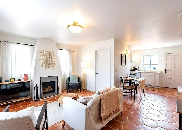 Casa Hermosa - Cute & Cozy 2br 1ba Adobe W Firepit Near Ua & Umc